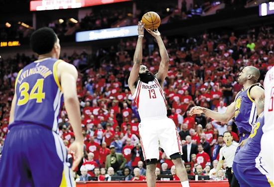 NBA季后赛首轮，爱德华兹绝杀助森林狼晋级
